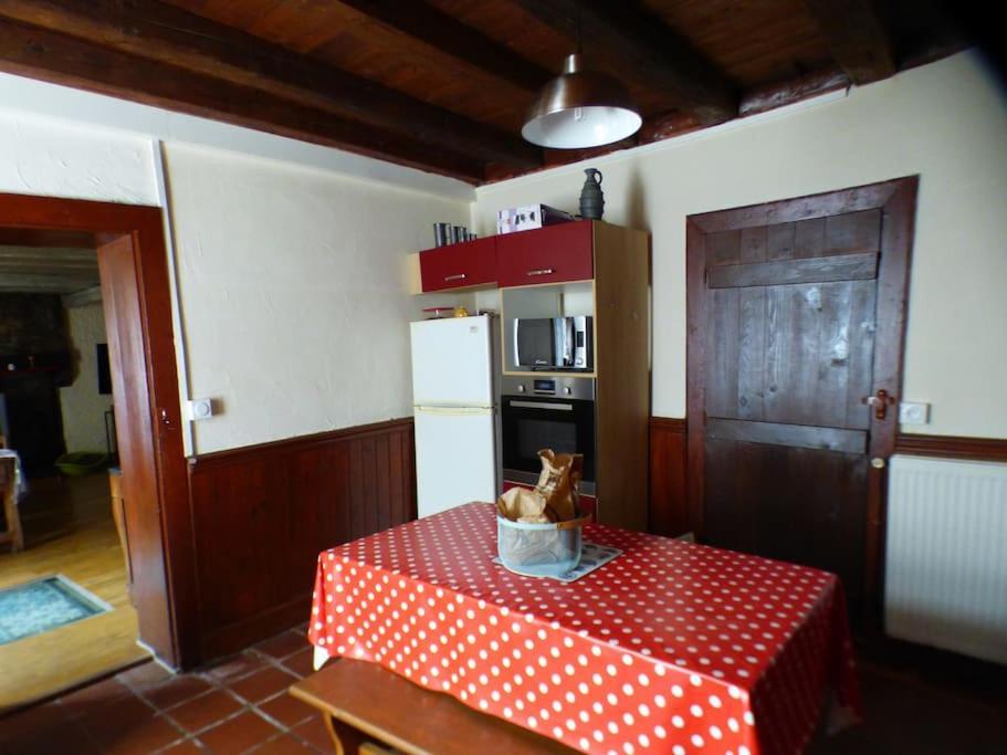 Maison Familiale Pour 8 Saint-Aventin Ngoại thất bức ảnh