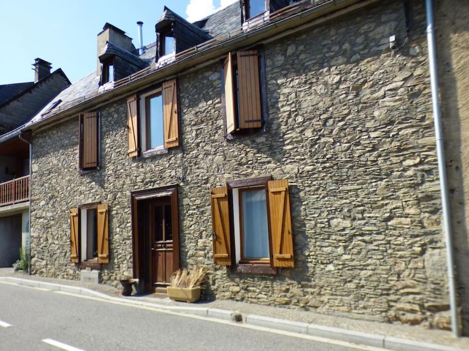 Maison Familiale Pour 8 Saint-Aventin Ngoại thất bức ảnh